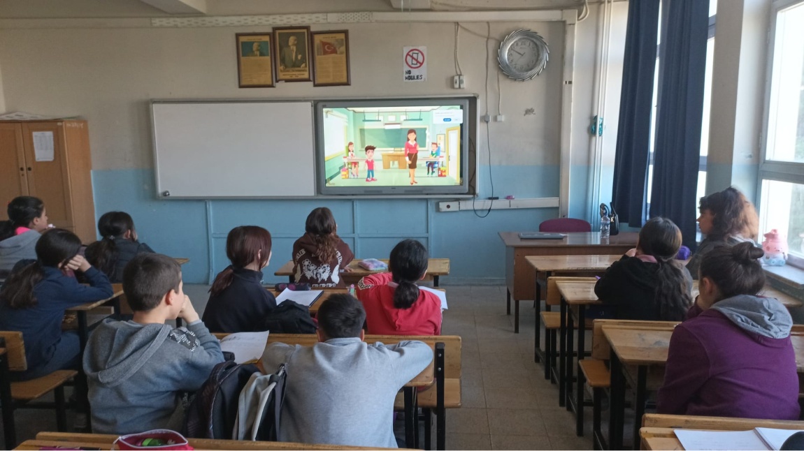 Öğrencilerimize İş Sağlığı ve Güvenliği Haftası Sebebiyle Video İzletildi.